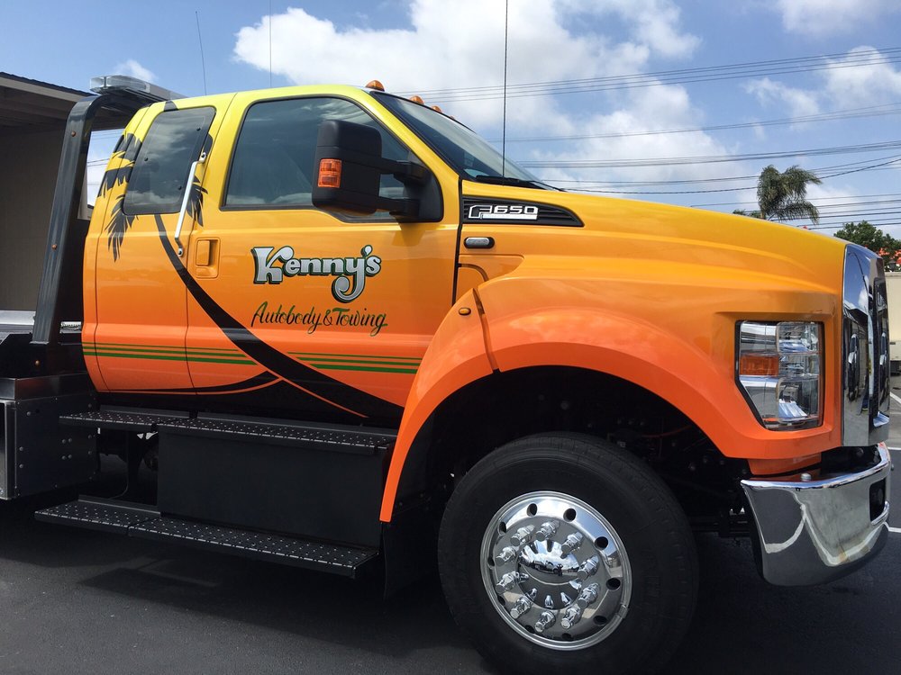 Bellflower, CA Auto Body & Towing Services Kenny's Auto Body & Towing
