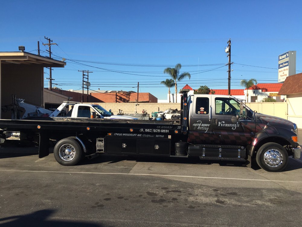 Bellflower, CA Auto Body & Towing Services Kenny's Auto Body & Towing